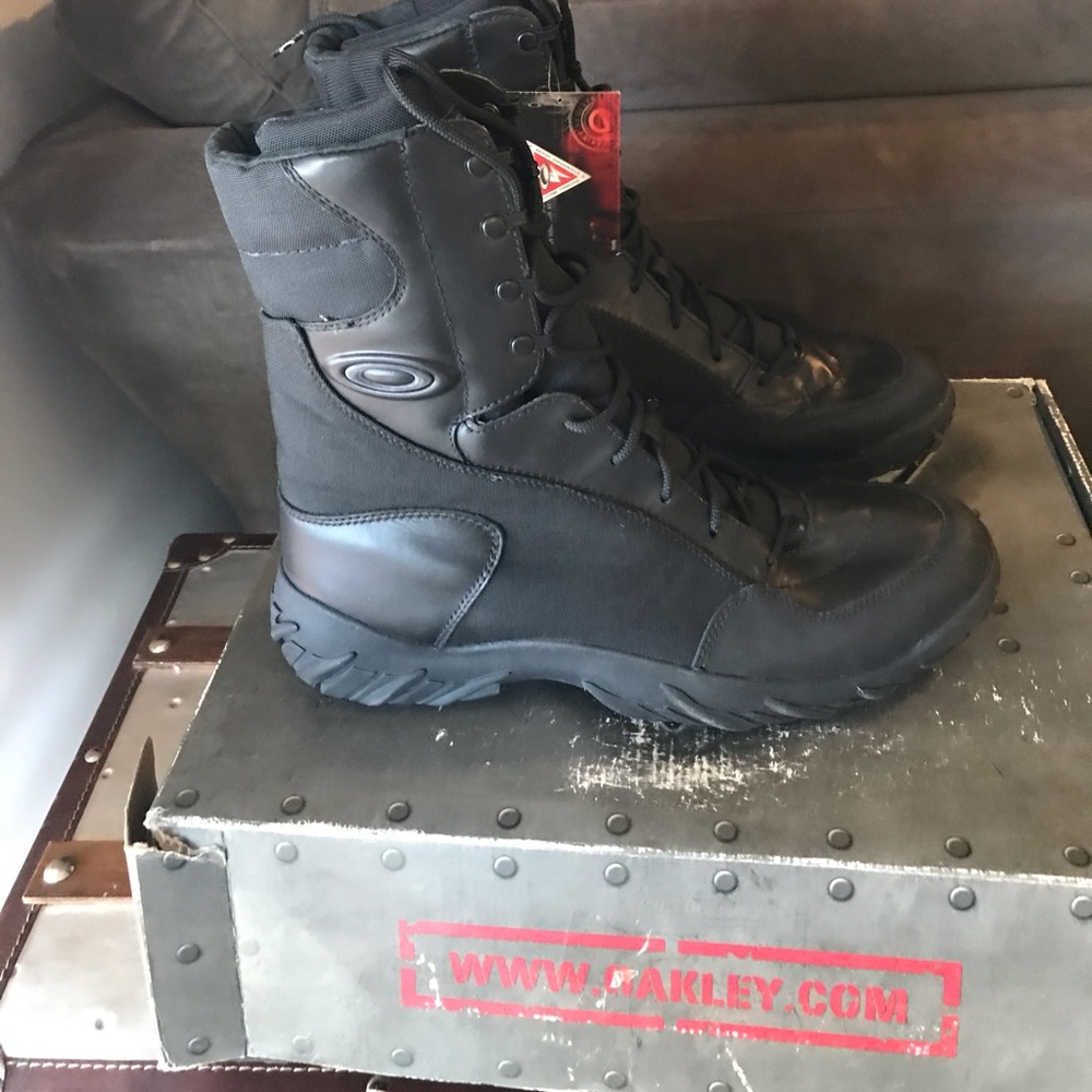 OAKLEY Assault Boot 8”